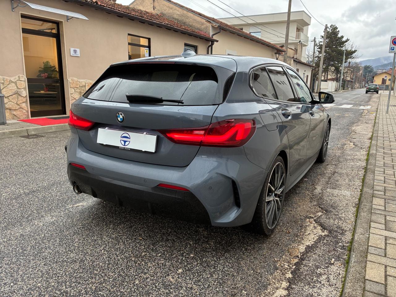 Bmw 116 116d 5p. Msport