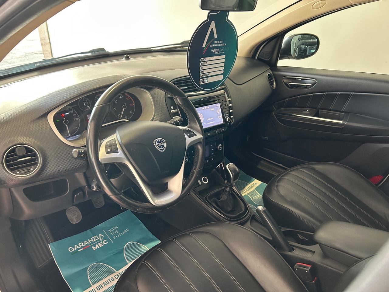 Lancia Delta 1.9 MJT Twinturbo platinum