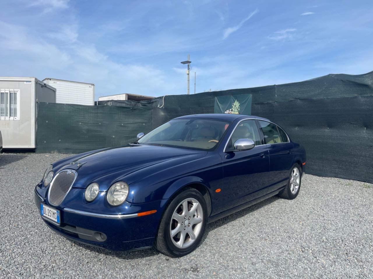 Jaguar S-Type 2.7 diesel V6 Executive