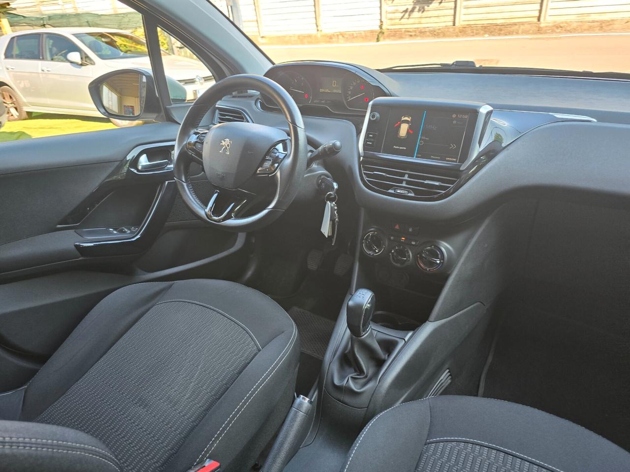 Peugeot 208 1.6HDI 75CV Allure 94000KM-2018