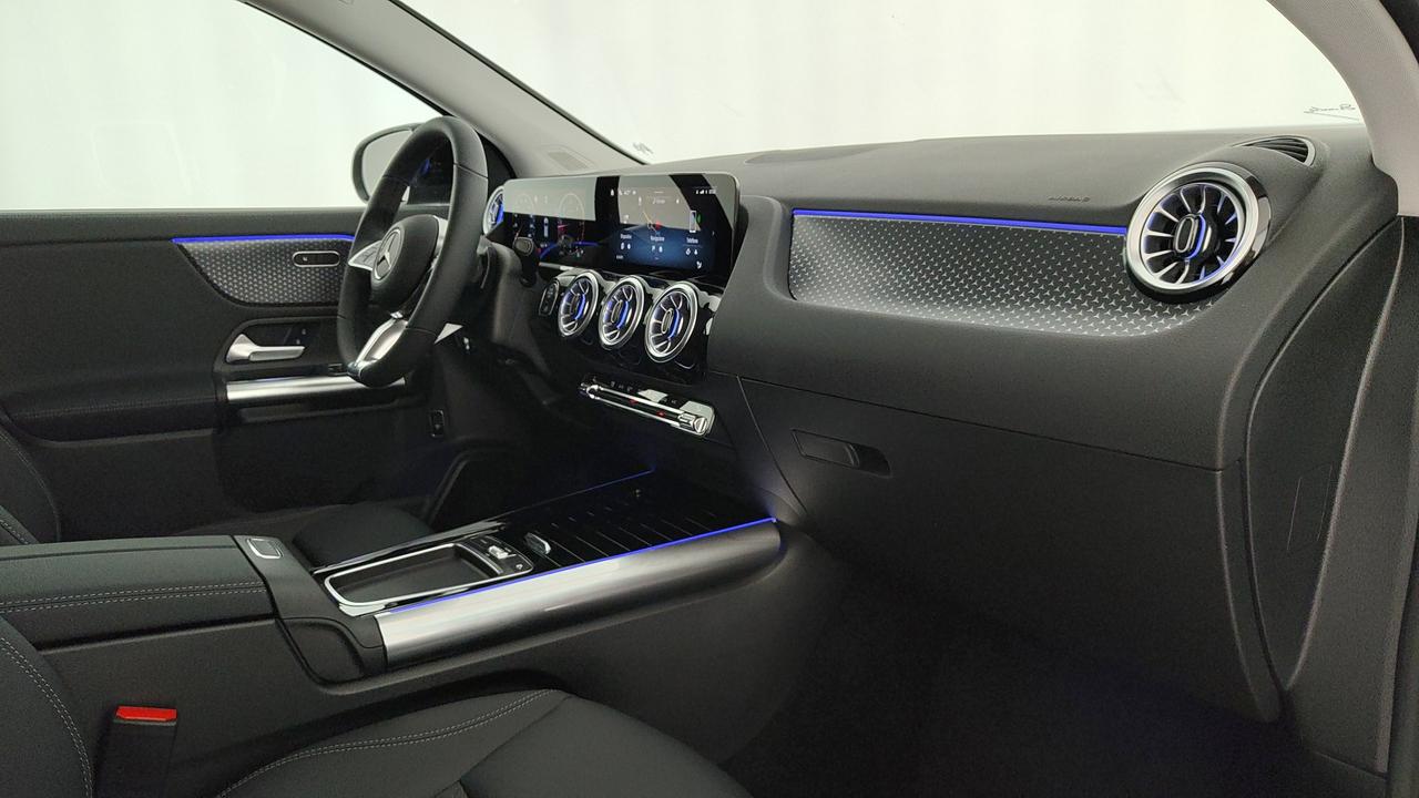 Mercedes-Benz GLA 200 d automatic