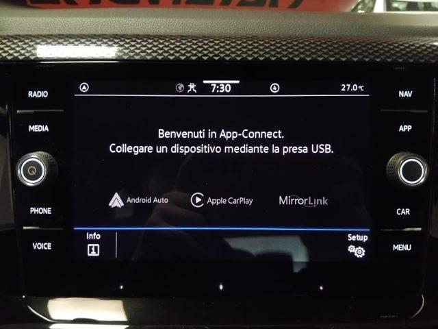 VOLKSWAGEN Polo 1.0 TSI DSG Life C/GRIMALDI SPECIAL DAY