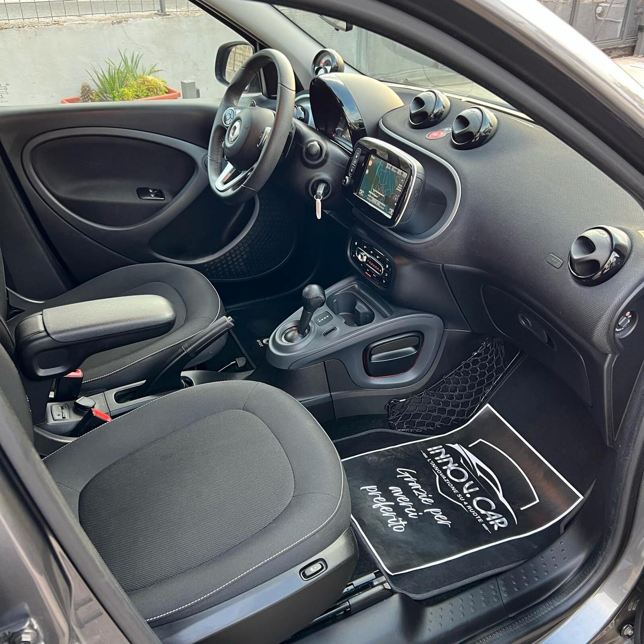 Smart ForFour PASSION 0.9 90CV TURBO AUTO NAVI LED UFF.MERCEDES