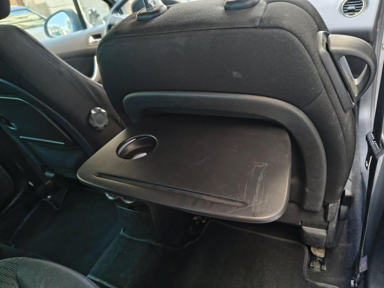 Peugeot 308 2.0 HDi 136CV 5p. Féline