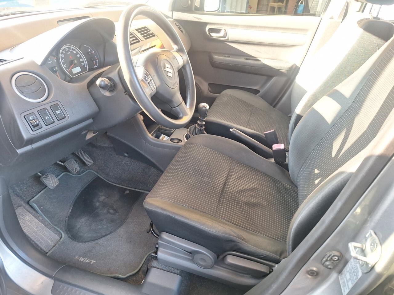 Suzuki Swift 1.3 DDiS 5p. GL