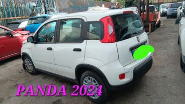 Fiat Panda incidentata sinistrata mondialcars 024 km 1964
