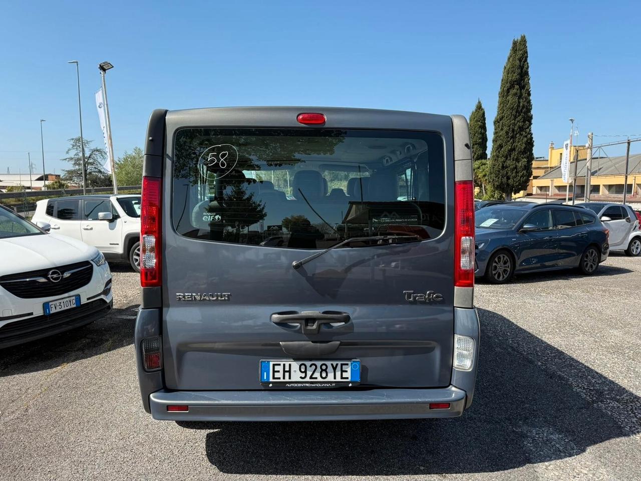 Renault Trafic 2.0 DCI 9 POSTI PULMINO