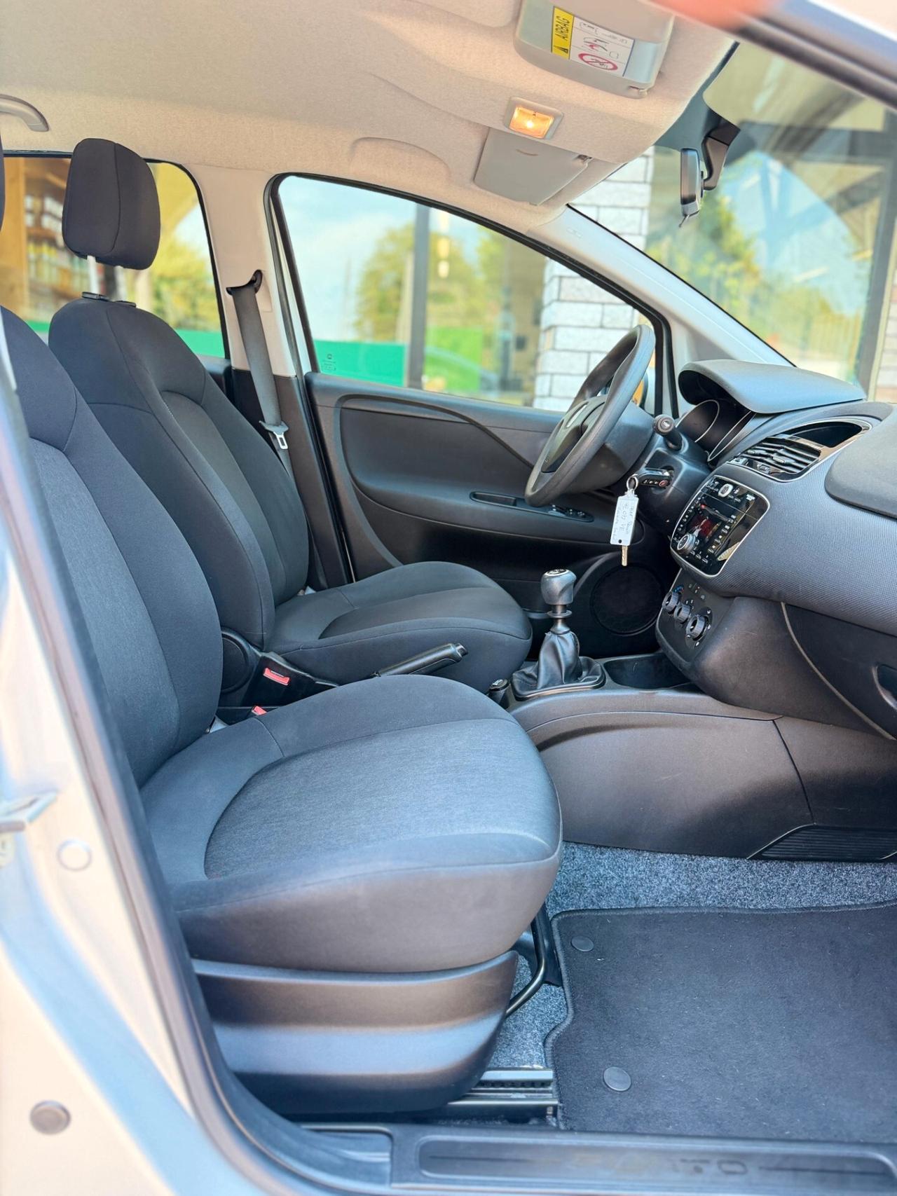 Fiat Punto 1.2 benzina 8V 5 porte neopatentati