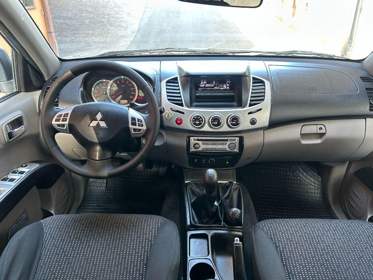 MITSUBISHI - L200 2.5 DI-D/178CV DC Intense Plus