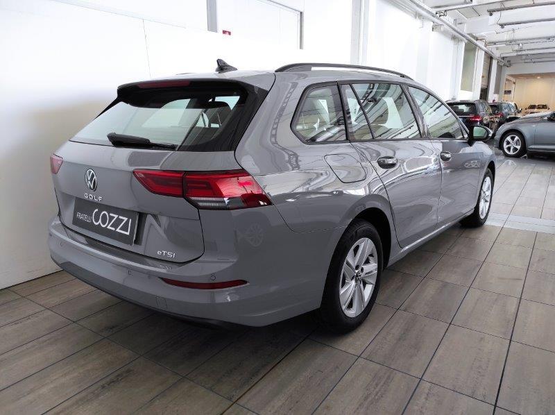 VOLKSWAGEN Golf 8ª serie - Golf Variant 1.0 eTSI EVO DSG Life