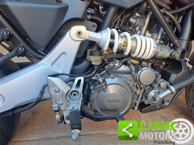 YAMAHA MT-03 .