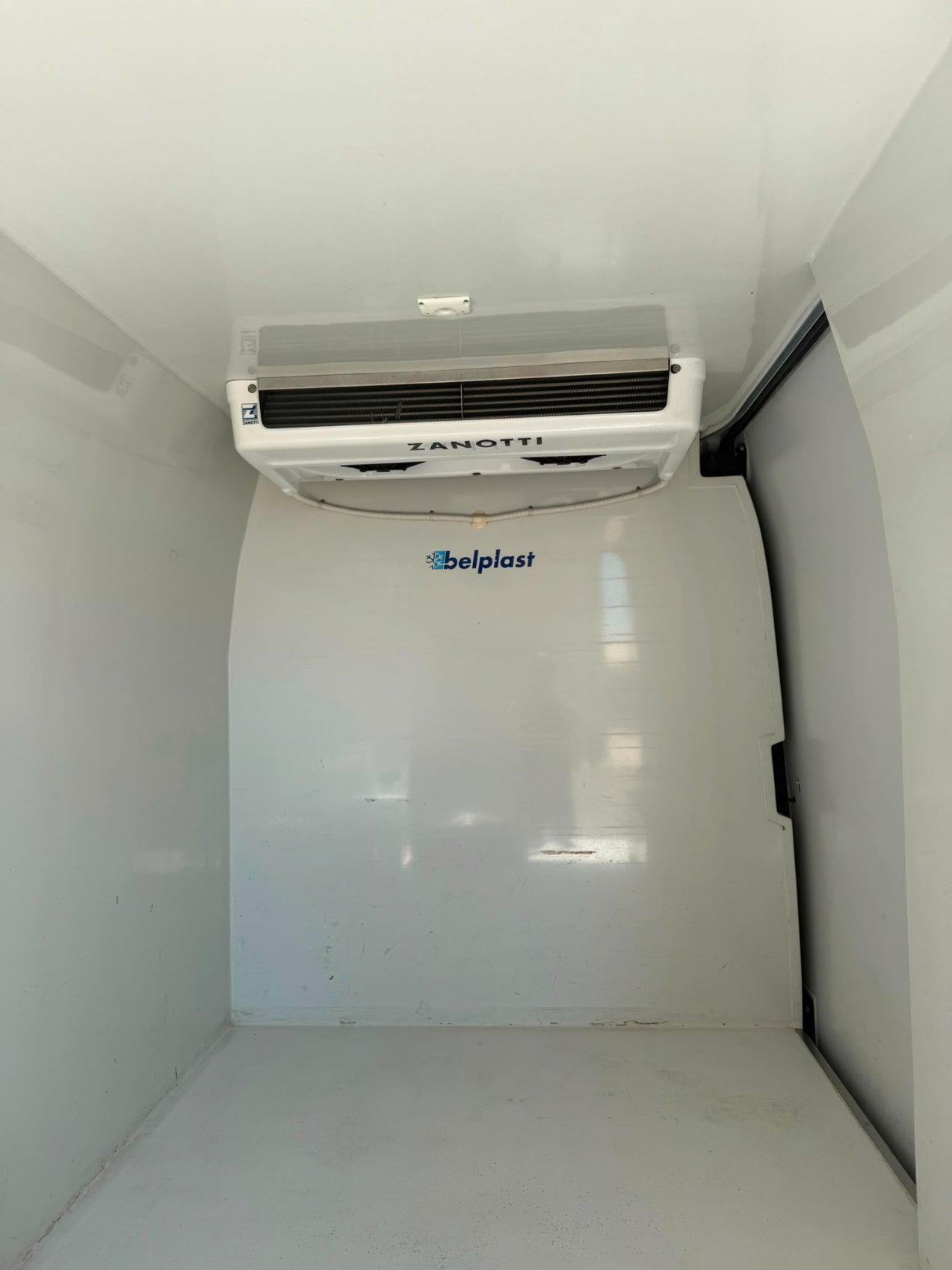 RENAULT Master T35 2.3 dci 145cv L2H2 S&S E6 FRIGORIFERO (iVATO)