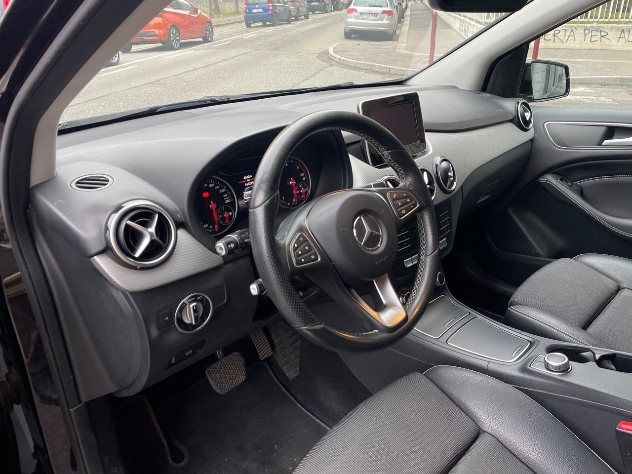 Mercedes-benz B 180 d Automatic Premium/GARANZIA