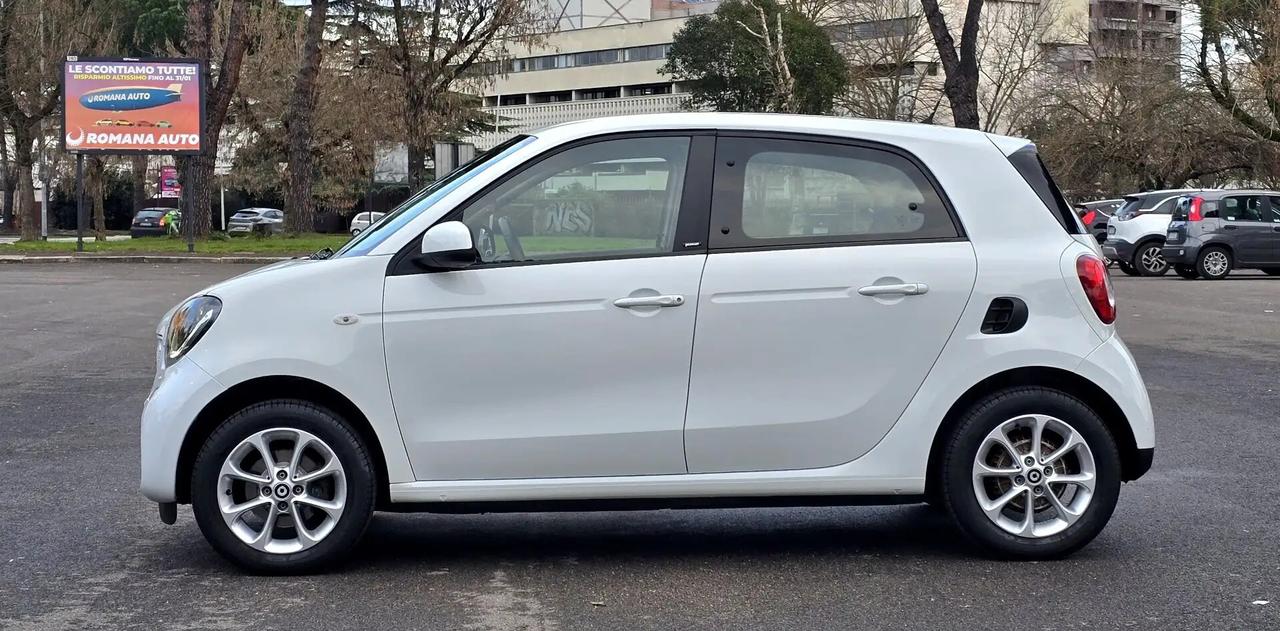 Smart ForFour 1.0 Passion 71cv Navi LED