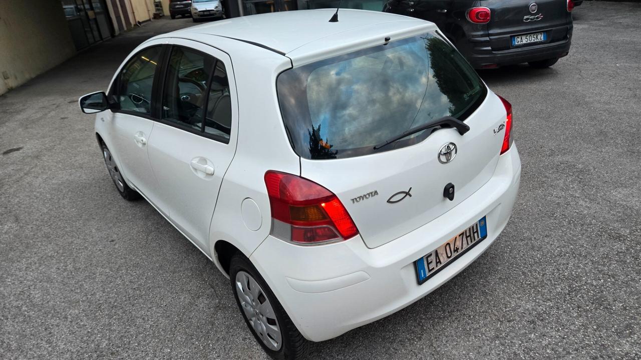 Toyota Yaris 1.3 5 porte Sol