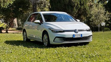 VOLKSWAGEN GOLF 8 2.0 TDI 115 CV STYLE – 2023