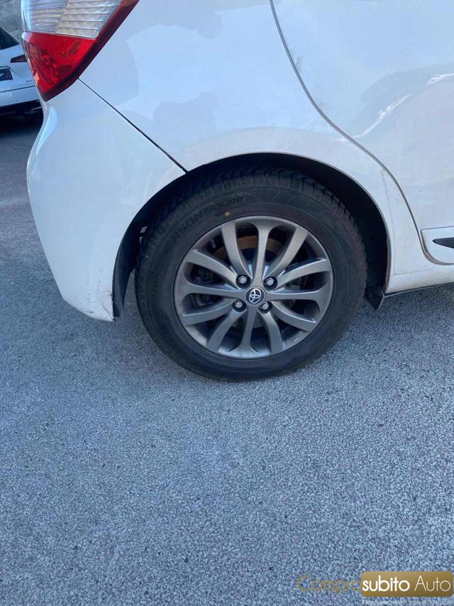 TOYOTA Yaris 1.5 Hybrid (Garanzia 12 Mesi inclusa )