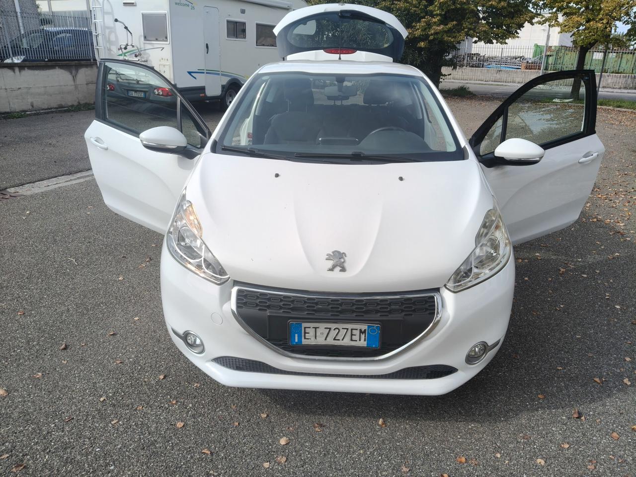 Peugeot 208 1.0 del 2013 SOLO 87.000 KM