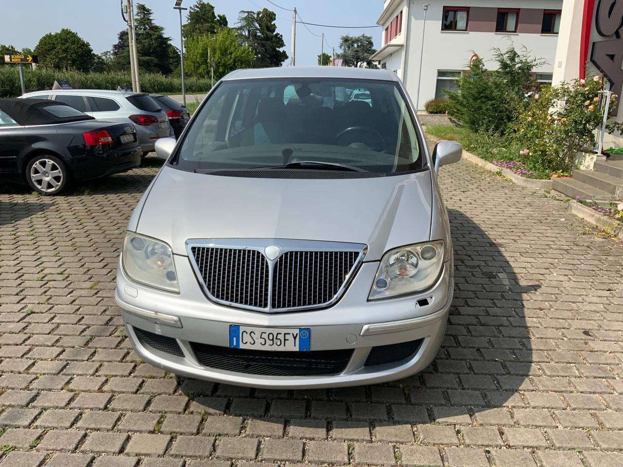 Lancia Phedra 2.2 jtd Emblema plus