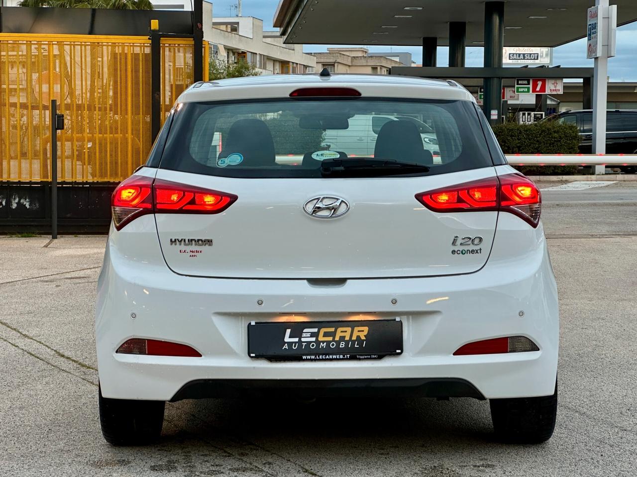 HYUNDAI i20 1.2 84 CV 5 porte Econext Login