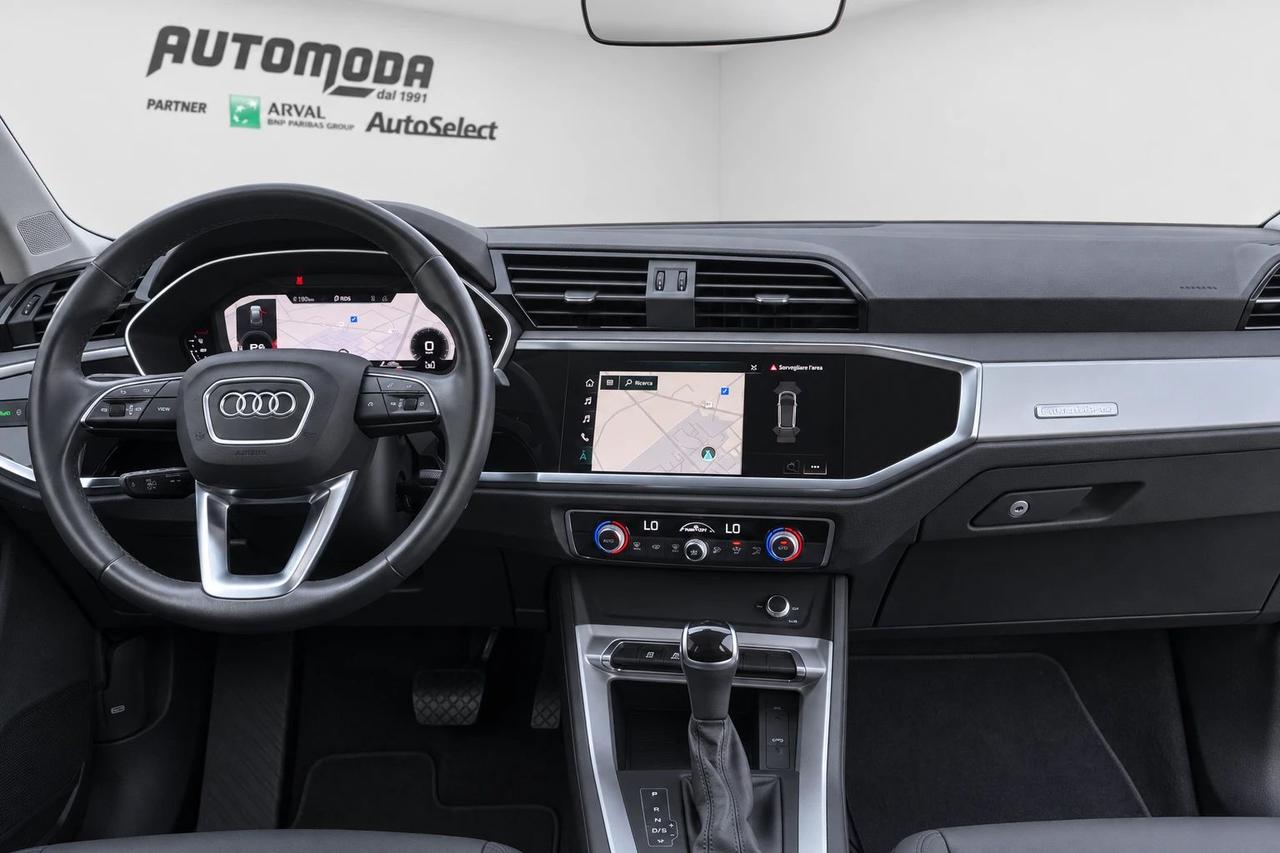 Audi Q3 35 2.0 tdi Business s-tronic
