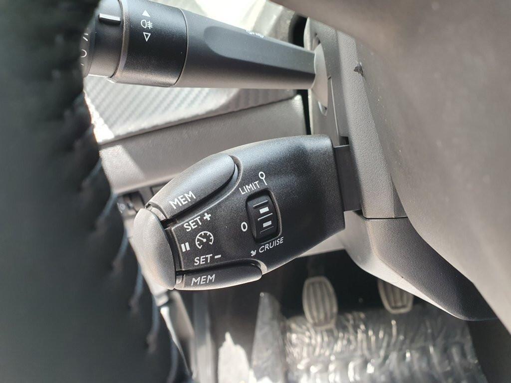 Peugeot 208 1.2 75cv Active 2024 Km0