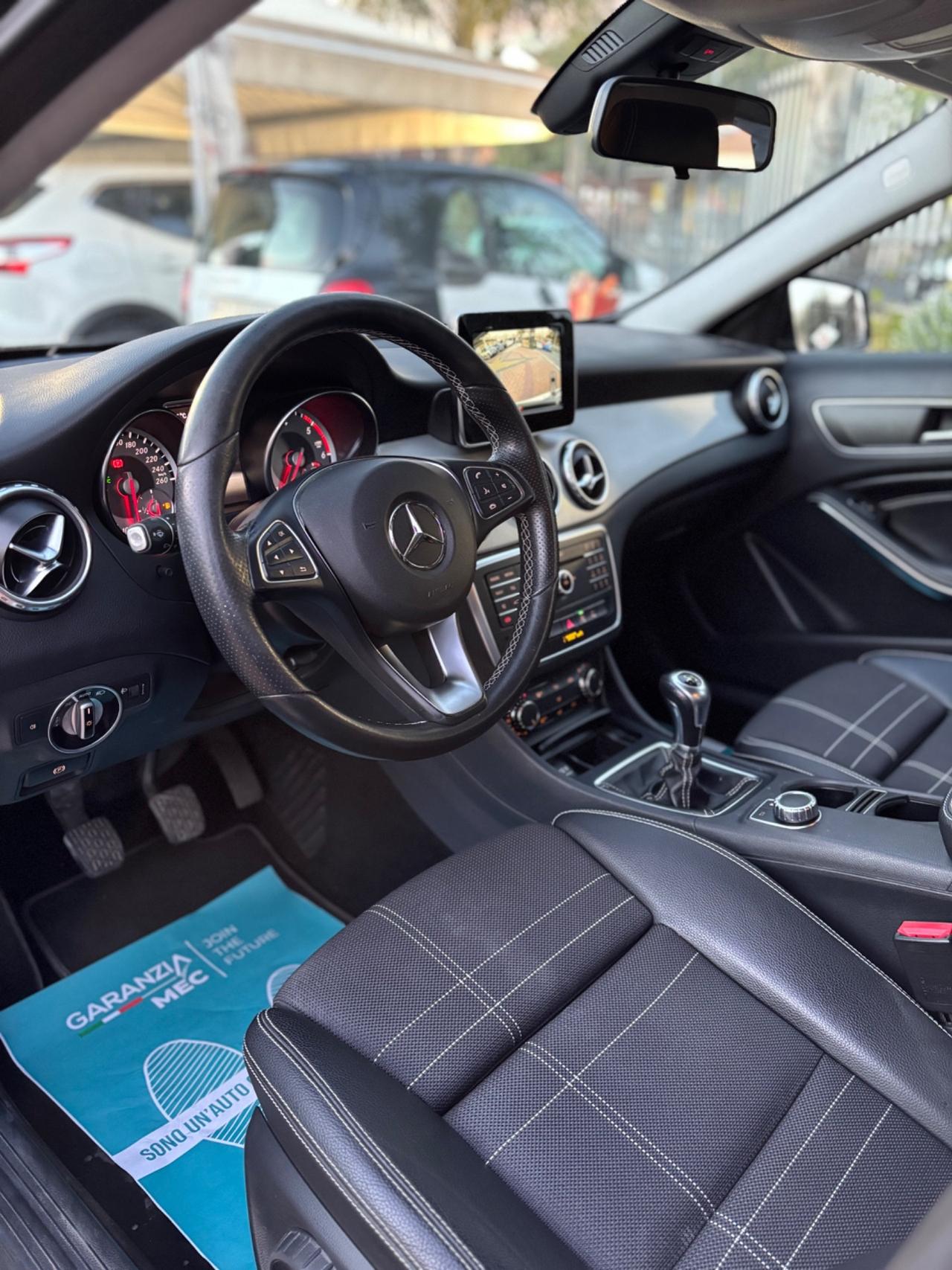 Mercedes-benz GLA 200 d Sport 2016