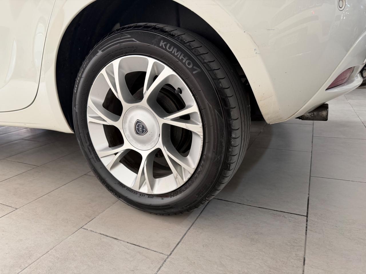 Lancia Ypsilon 1.2 Benzina 69 CV Platinum