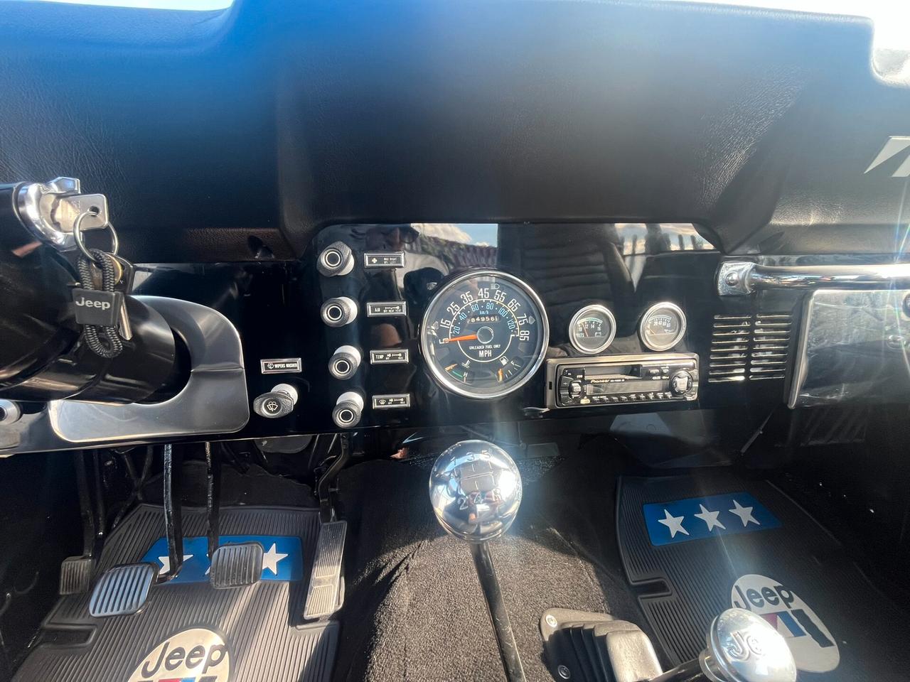 Jeep CJ-7 RENEGADE