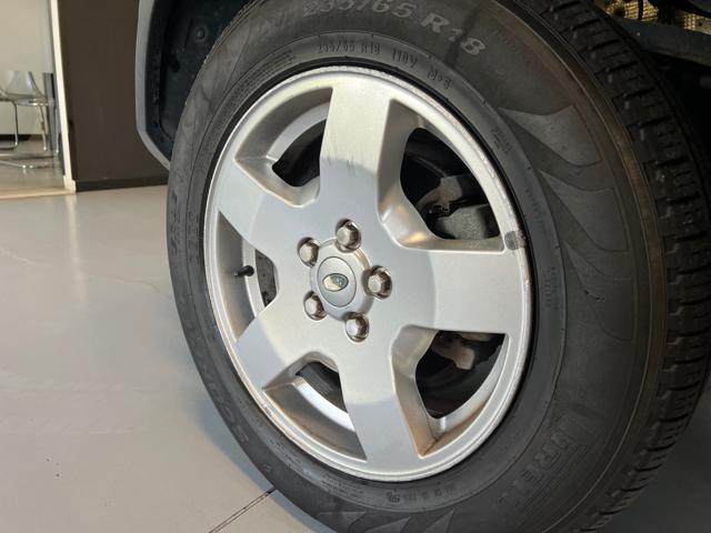 LAND ROVER Discovery 3 2.7 TDV6 SE *GANCIO TRAINO*