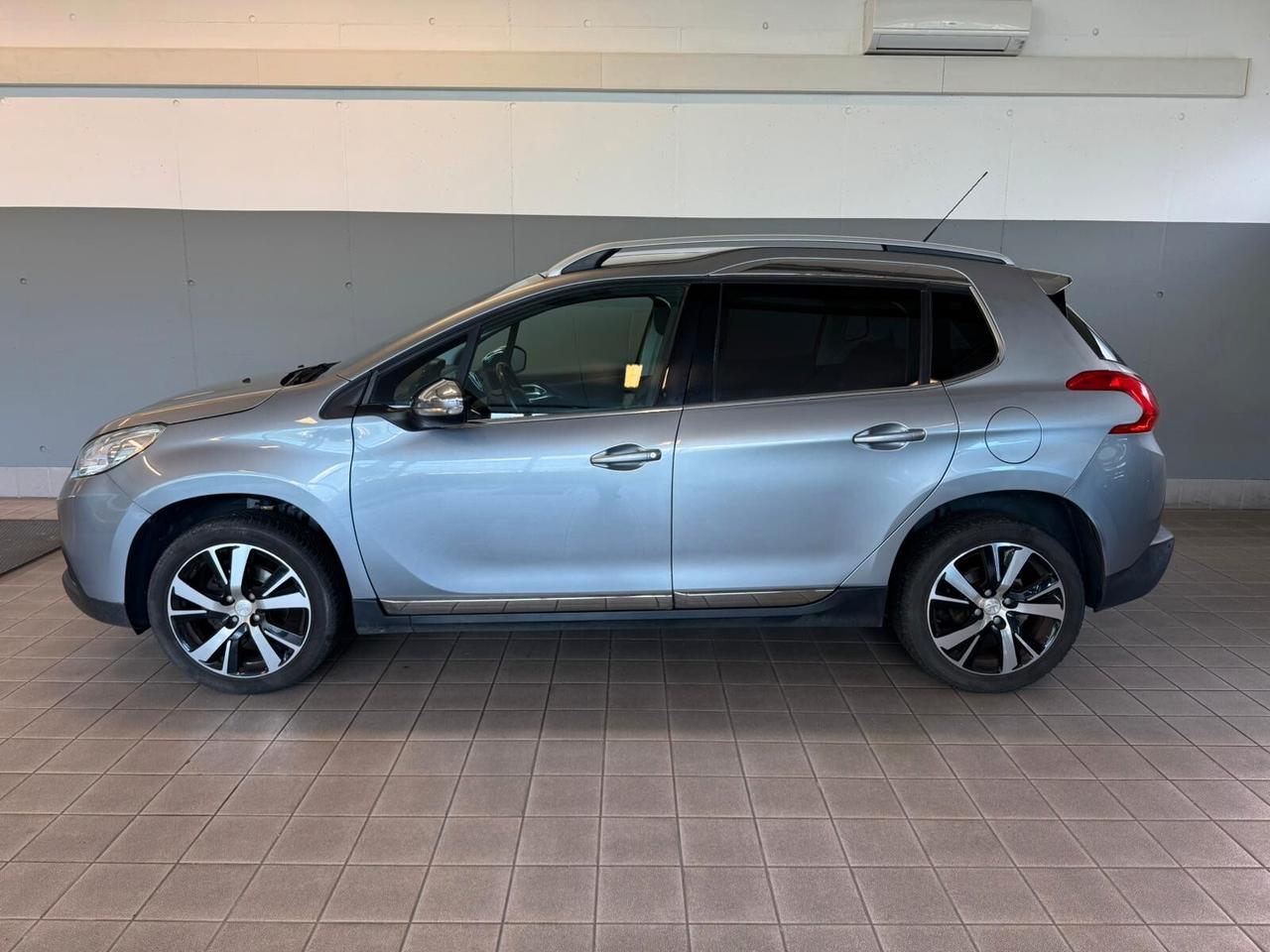 Peugeot 2008 BlueHDi 100 Allure