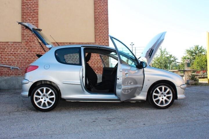 Peugeot 206 1.6 HDi Sweet Years 8 gomme invernali\termiche su cerchio clima unica proprietaria distribuzione ok