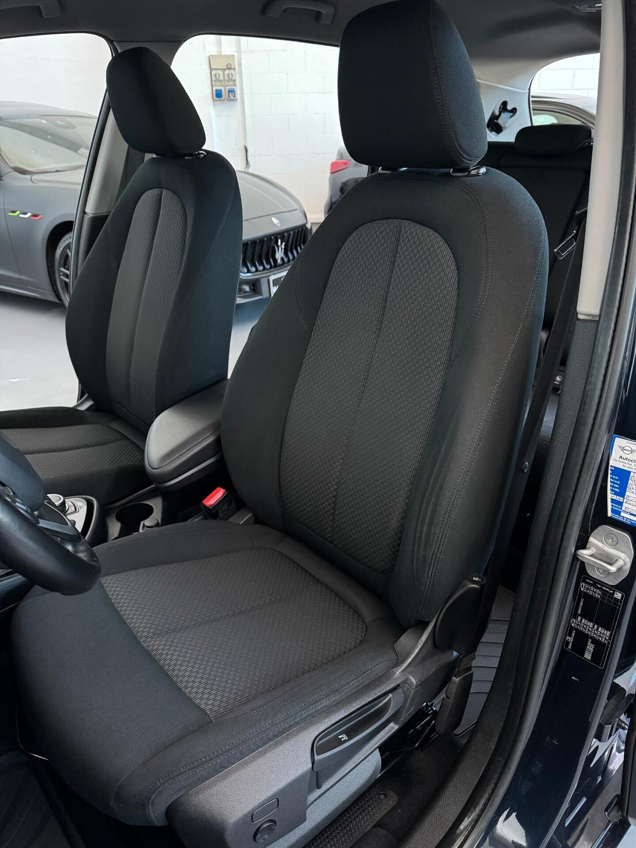 BMW 220 Gran Tourer Business 2.0cc 192cv 7 posti Navi Auto