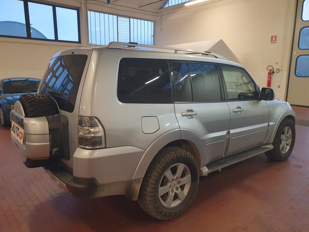 Mitsubishi Pajero 3.2 DI-D 16V 170cv 7p 2008