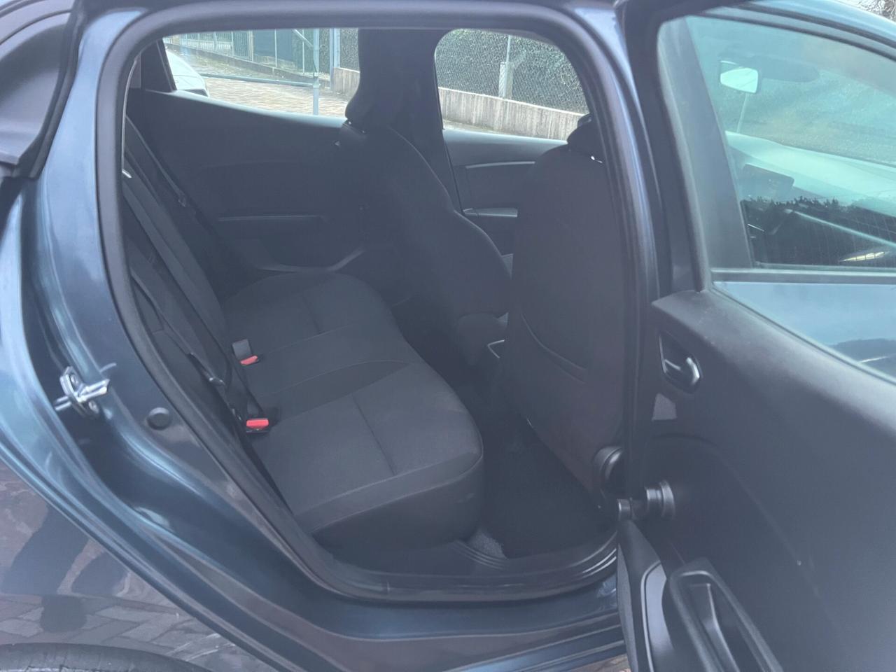 Renault Clio TCe 90 CV 5 porte Business Tua a rate