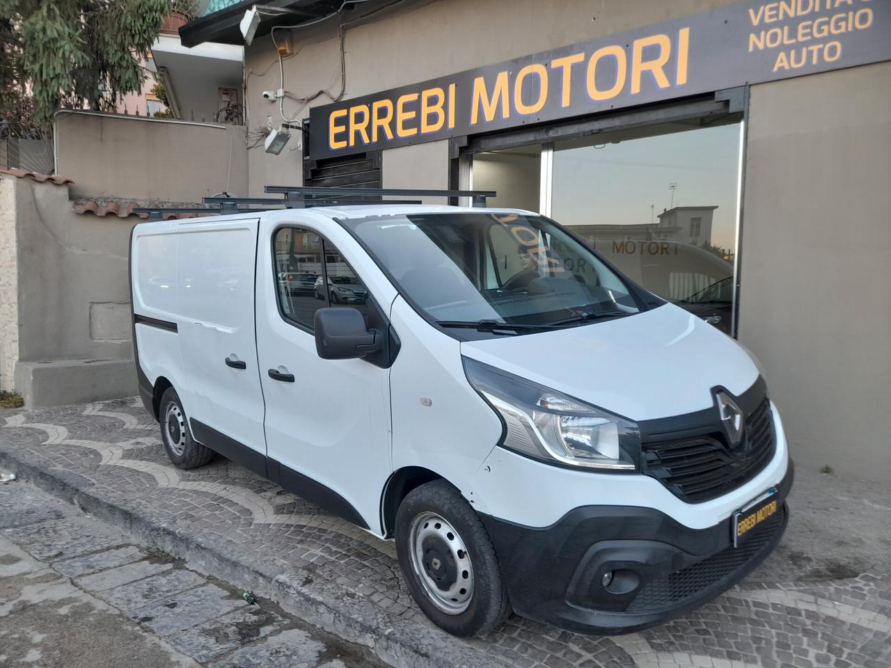 RENAULT TRAFIC 2014