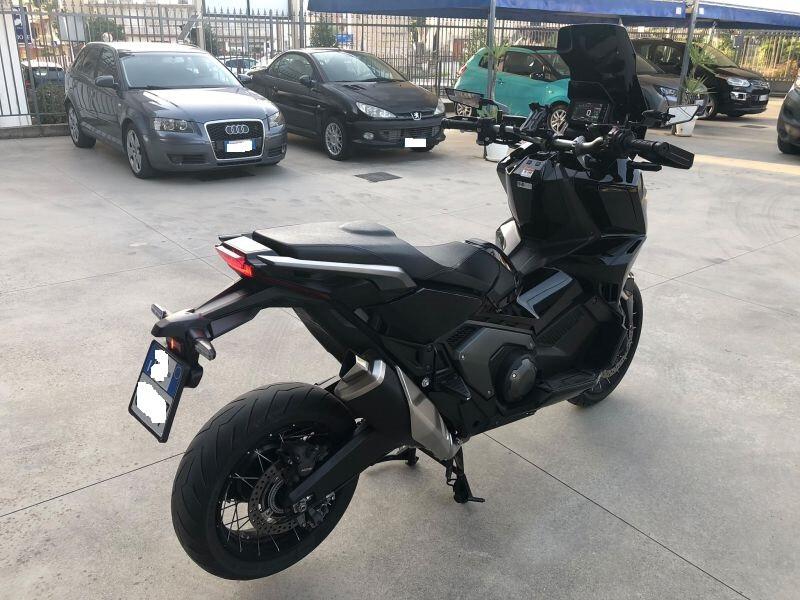 Honda X-ADV 750 anno 2023