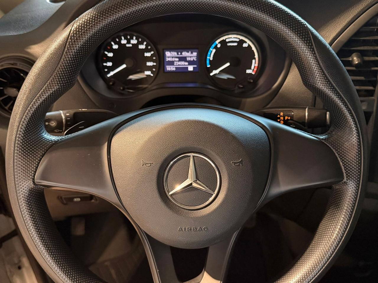 MERCEDES EVITO LONG ELETTRICO