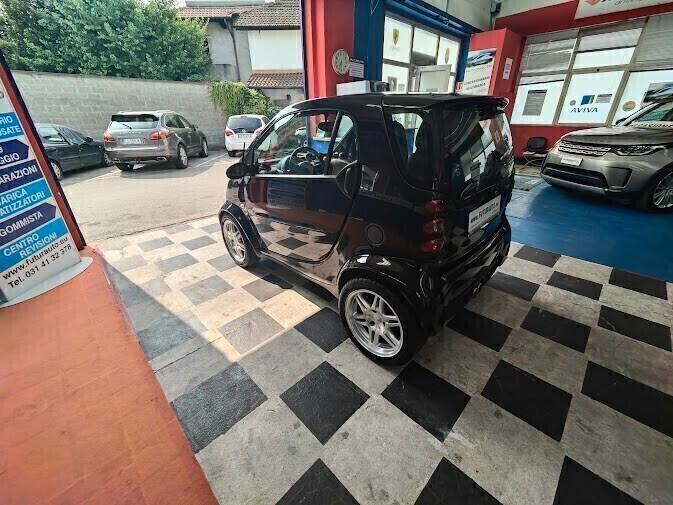 Smart ForTwo 700 coupé Brabus (55 kW)