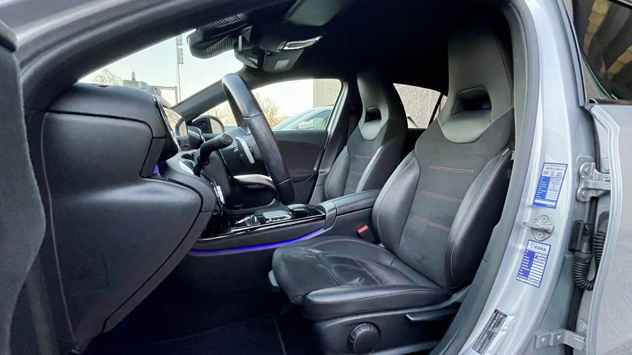 MERCEDES-BENZ CLASSE A250 2.0 PREMIUM 4-MATIC 224CV - ALCANTARA, SEDILI RISCALDABILI, PACCHETTO LUCI