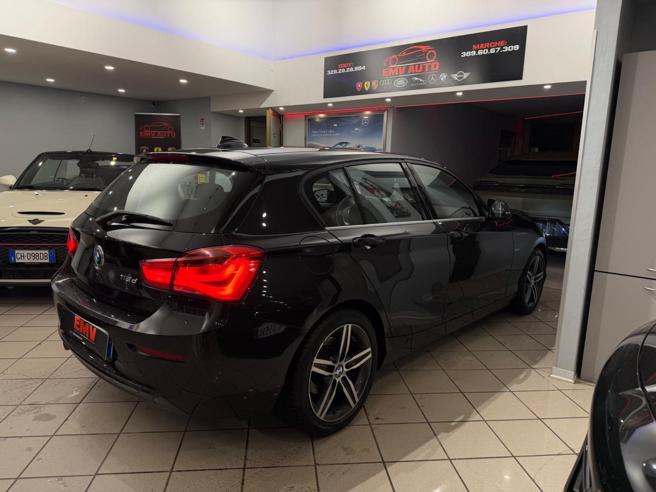 BMW 118d 5p. Urban Automatica