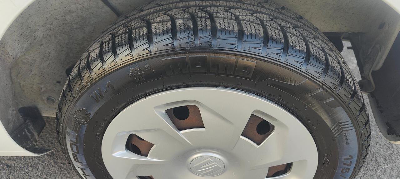 Seat Mii 1.0 68 CV 5 porte Reference Ecofuel