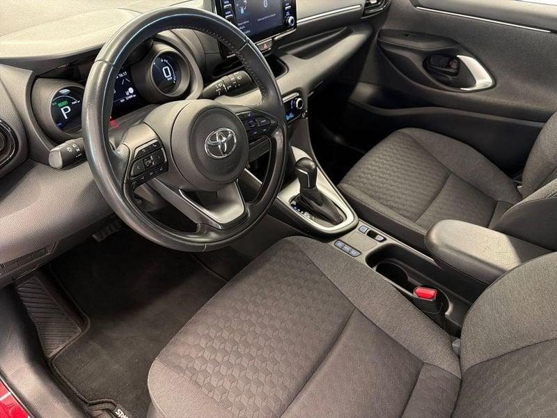 Toyota Yaris Hybrid Trend MY21