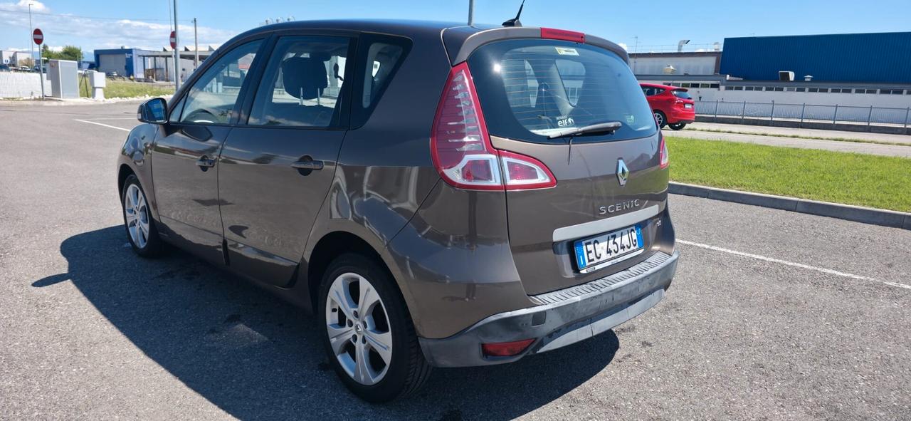 Renault Scenic X-Mod 1.5 dCi 110CV Luxe neop