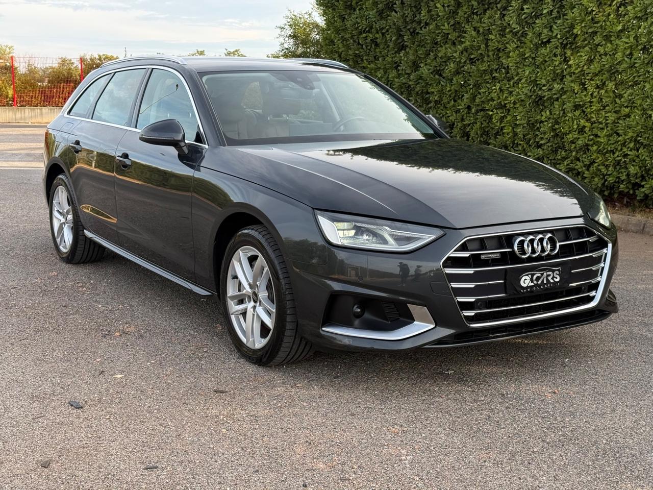 Audi A4 Avant 40 TDI quattro S tronic Business Advanced