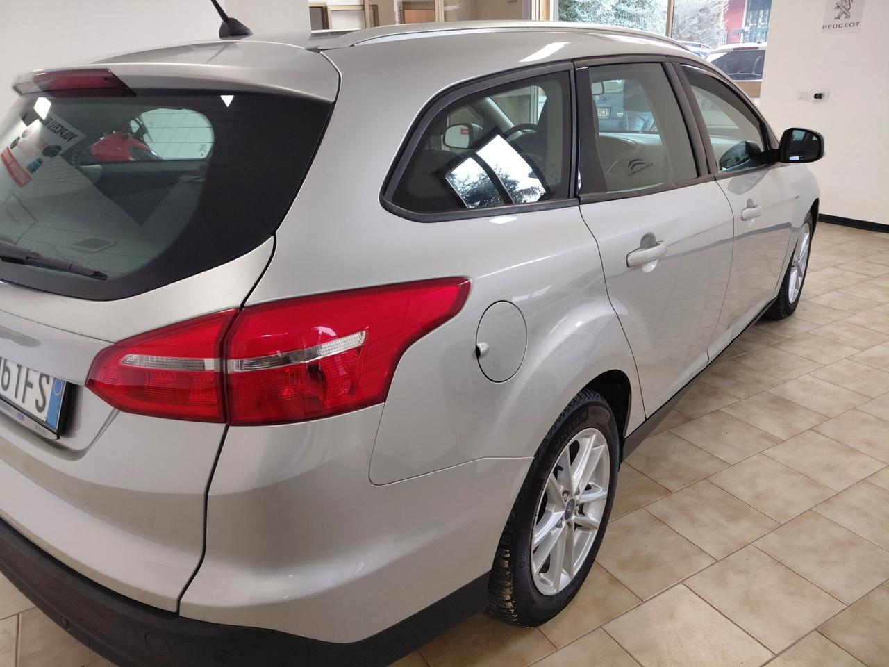 FORD FOCUS ANNO 2018 DS 1.5 ADATTA NEOPATENTATI KM 121 mila