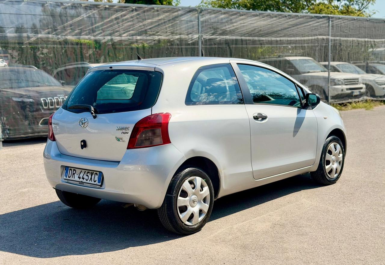 Toyota Yaris 2008 1.0 benzina ok neopatentati garanzia 12 mesi ‘ ok neopatentati