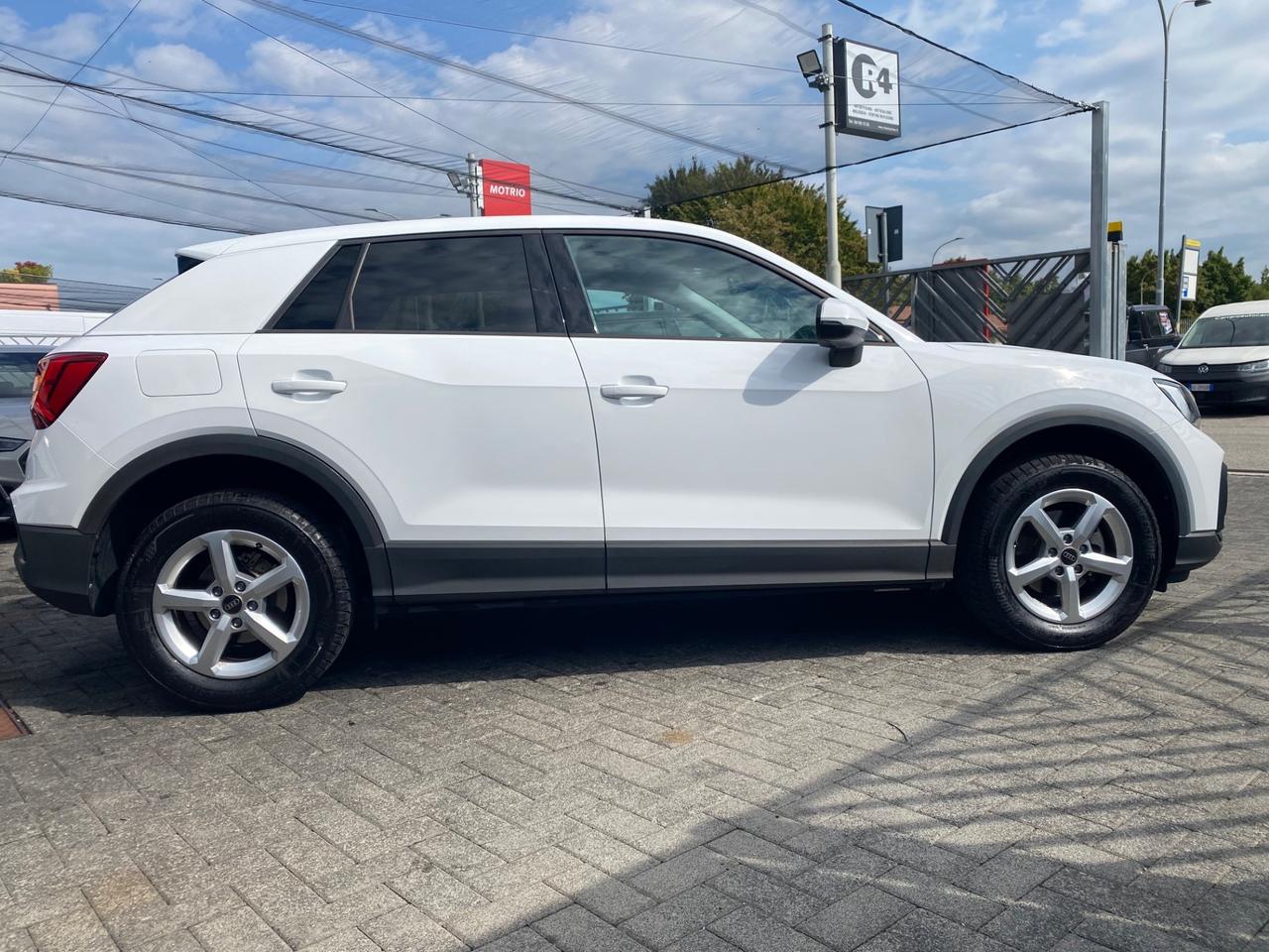 Audi Q2 35 TFSI S tronic Business
