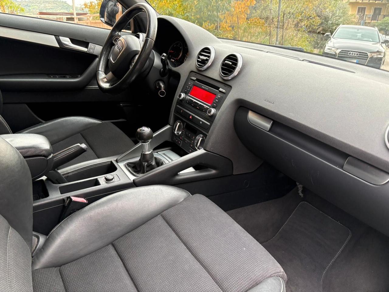 Audi A3 SPB 2.0 TDI S-LINE + TETTO APRIBILE