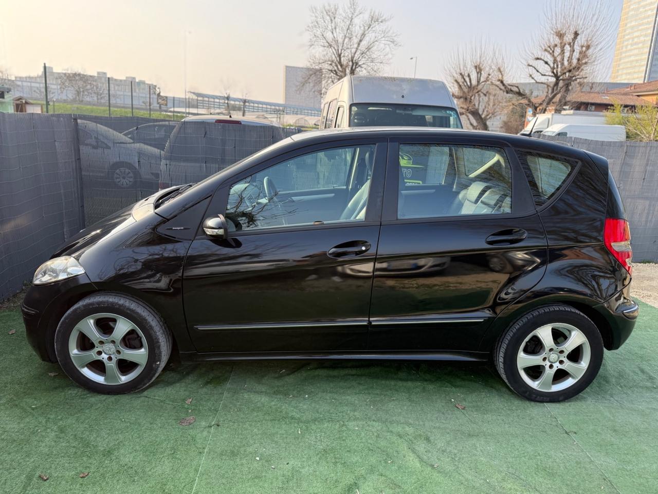 Mercedes CLASSE A 150 BENZINA AUTOMATICA AVANTGARDE